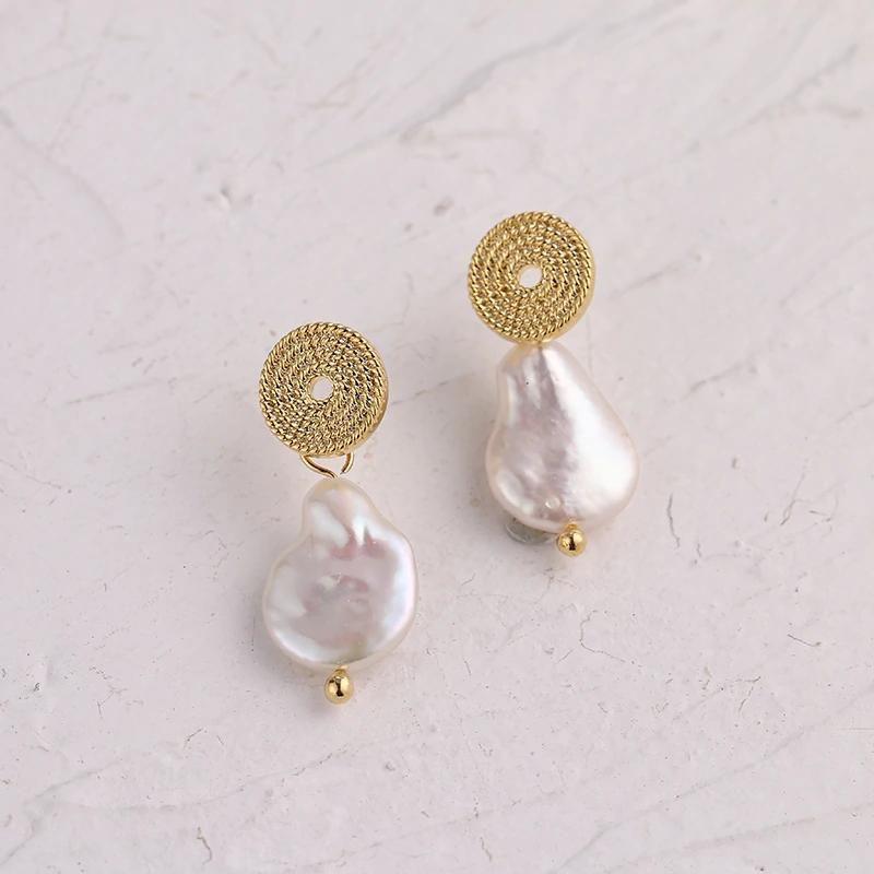 Freshwater Pearl Drop Earring